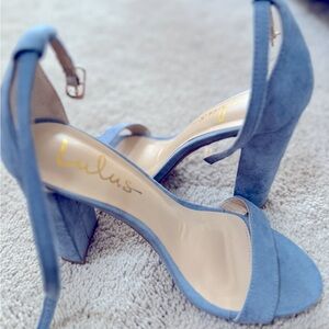 Lulus LIKE NEW - blue heels Size 6 women’s